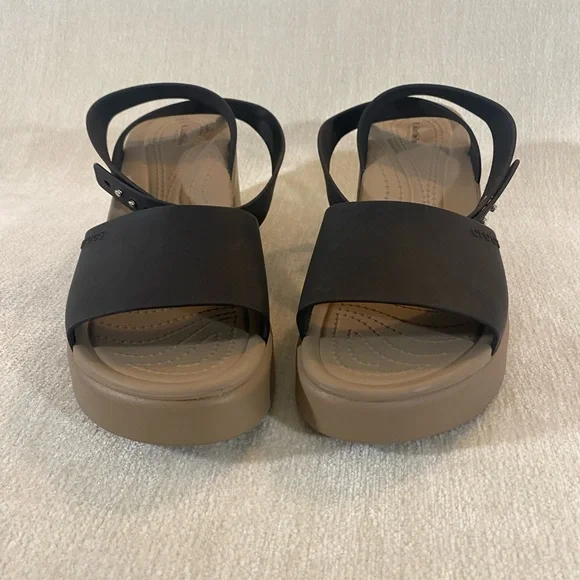 CROCS Brooklyn Wedge Sandals Women's Black and Tan - Picture 2 of 6